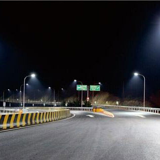 what are the right height and spacing of led street light posts? Koja je prava visina i razmak led stubova za uličnu rasvjetu?